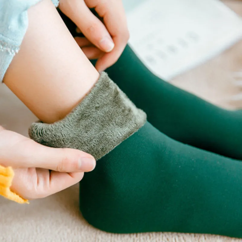 1Pair Women Fleece Socks Winter Sock For Lady Casual Soft Warm Footwear Elastic Fleece Lining Slipper Socks Velvet Solid Color