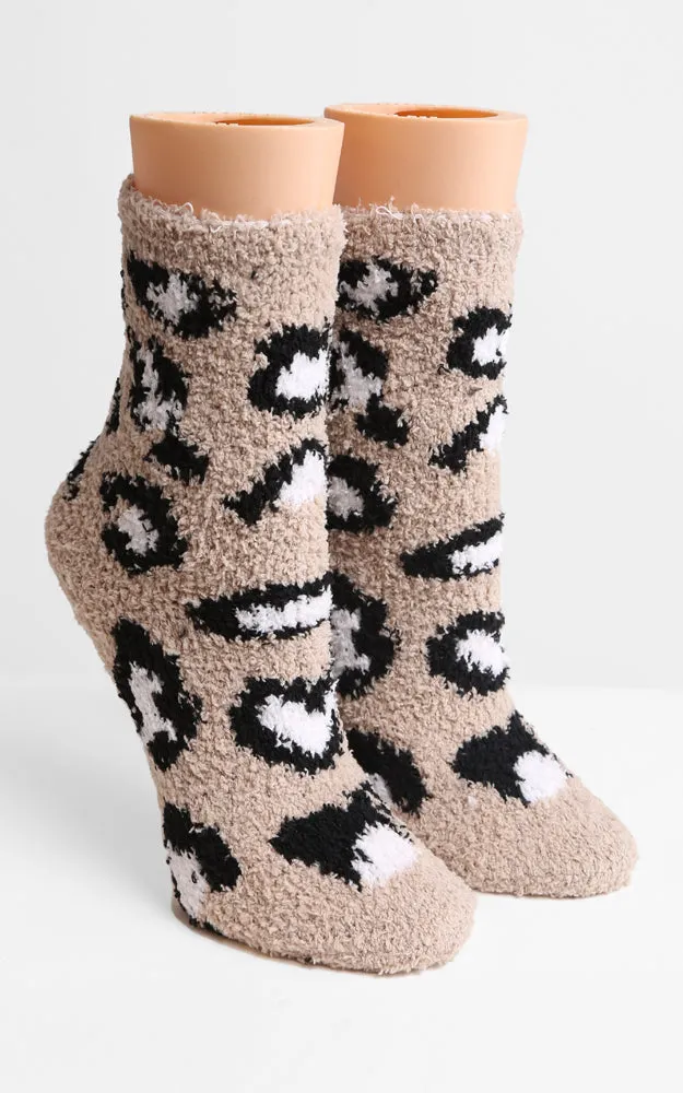 JCS105 Leopard Pattern Fuzzy Socks (6prs Pack)